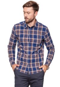 Wrangler - KOSZULA WRANGLER LS 1PKT SHIRT BLUE DEPTHS W5760OPJY. Kolor: niebieski. Wzór: kratka #8