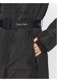 Calvin Klein Kurtka puchowa K20K206977 Czarny Regular Fit. Kolor: czarny. Materiał: syntetyk #3