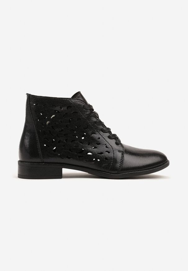 Born2be - Czarne Botki Ażurowe ze Sznurowaniem Efarosa. Kolor: czarny. Wzór: ażurowy. Styl: elegancki