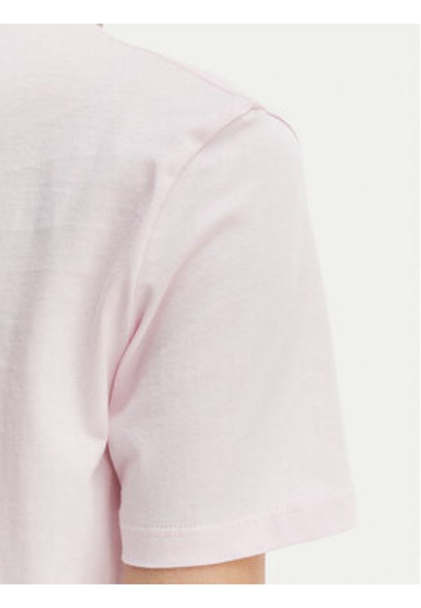 Calvin Klein Jeans T-Shirt Classic LV047C811G Różowy Regular Fit. Kolor: różowy. Materiał: bawełna