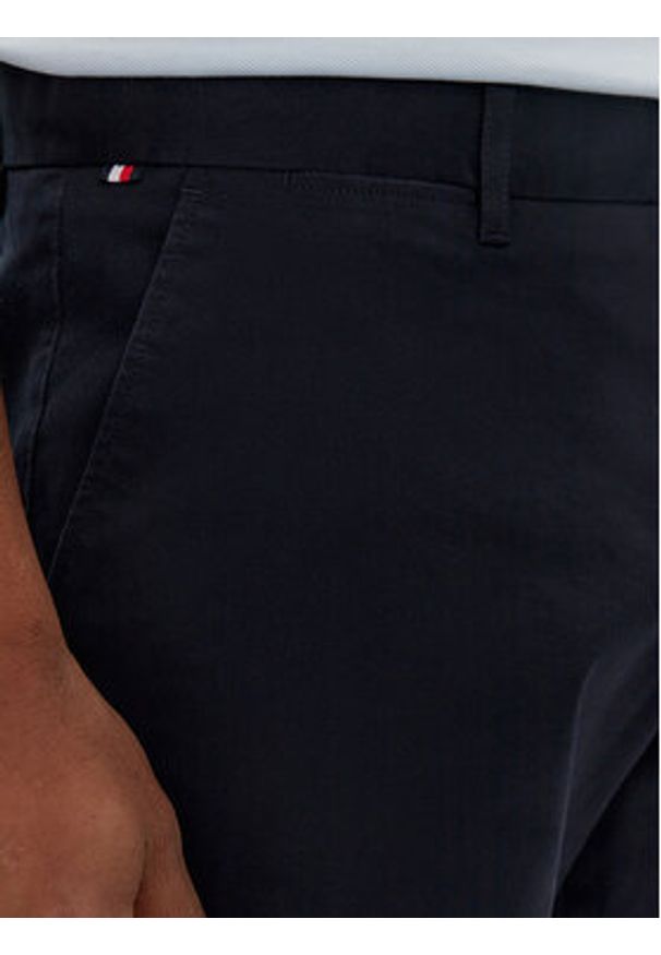 TOMMY HILFIGER - Tommy Hilfiger Szorty materiałowe Harlem MW0MW23568 Granatowy Regular Fit. Kolor: niebieski. Materiał: bawełna