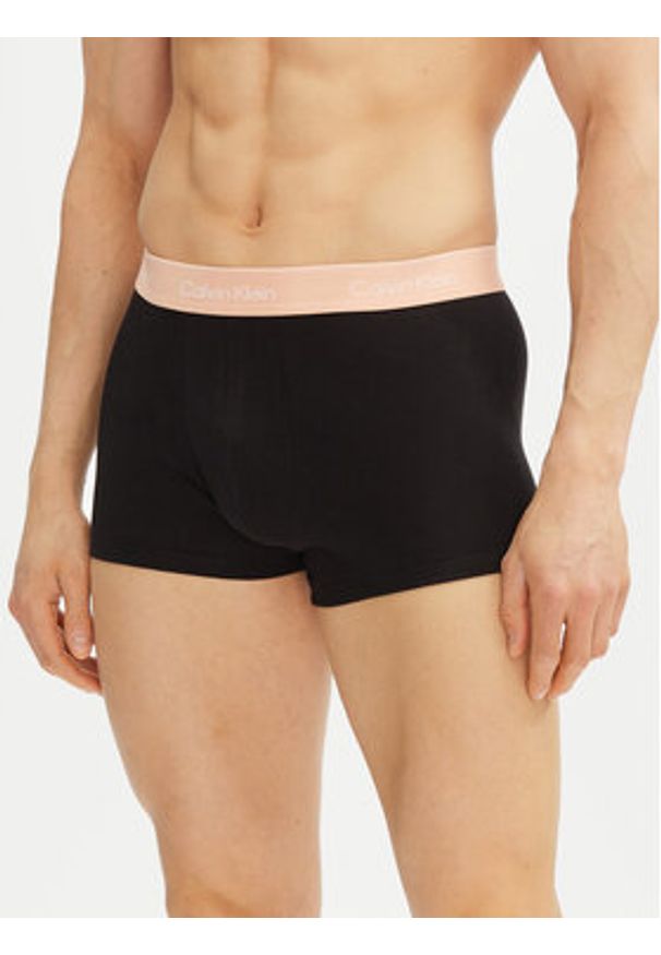 Calvin Klein Underwear Komplet 5 par bokserek Trunk 5Pk LV00NB4393 Czarny. Kolor: czarny. Materiał: bawełna