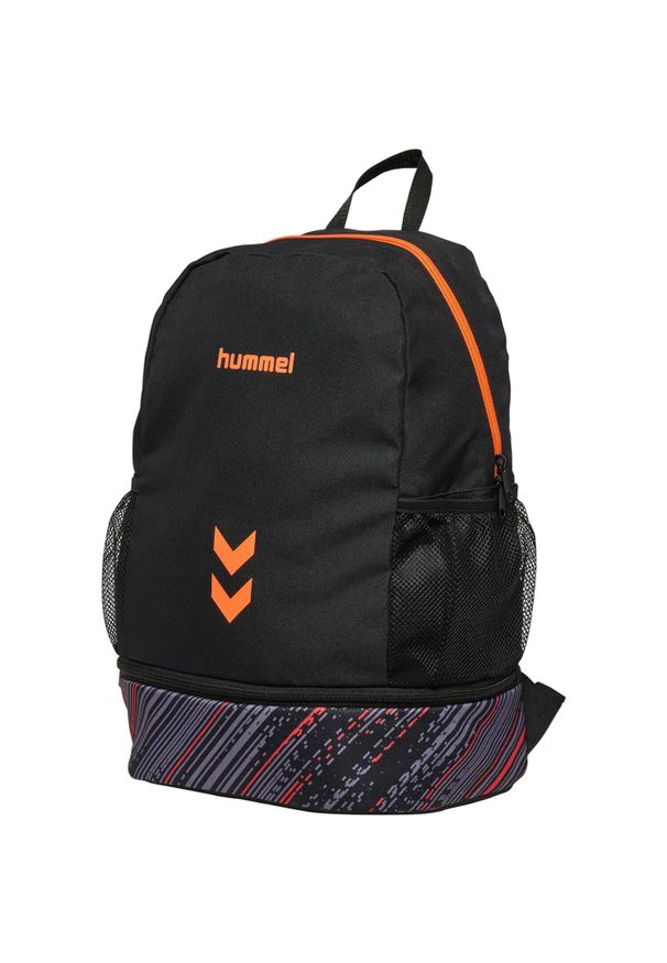 Plecak Hummel Blaze. Kolor: czarny, pomarańczowy, wielokolorowy. Styl: casual