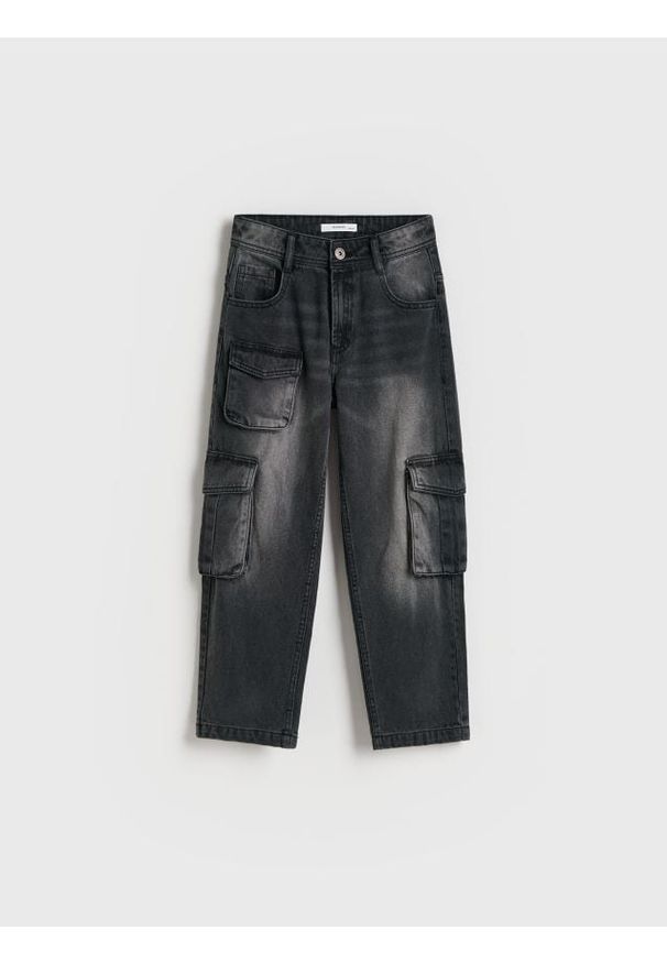Reserved - Jeansy cargo - szary. Kolor: szary