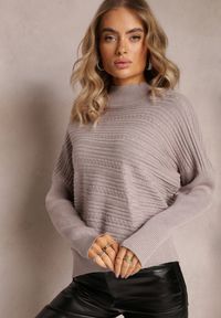 Renee - Ciemnobeżowy Asymetryczny Sweter z Wełną Ozdobiony Tłoczeniem Aurorrsa. Kolor: beżowy. Materiał: wełna. Wzór: aplikacja
