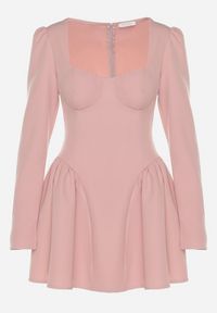 Born2be - Różowa Koktajlowa Sukienka o Rozkloszowanym Kroju z Falbankami i Gorsetem Farian. Typ kołnierza: kołnierz z falbankami, dekolt gorset. Kolor: różowy. Długość rękawa: długi rękaw. Typ sukienki: gorsetowe. Styl: wizytowy #4