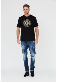 Just Cavalli - JUST CAVALLI Czarny t-shirt Fiche Gold. Kolor: czarny
