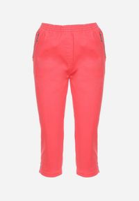 Born2be - Różowe Spodnie z Krótszymi Nogawkami 3/4 i Zasuwanymi Kieszonkami Ulmea. Kolor: różowy. Materiał: materiał. Długość: krótkie