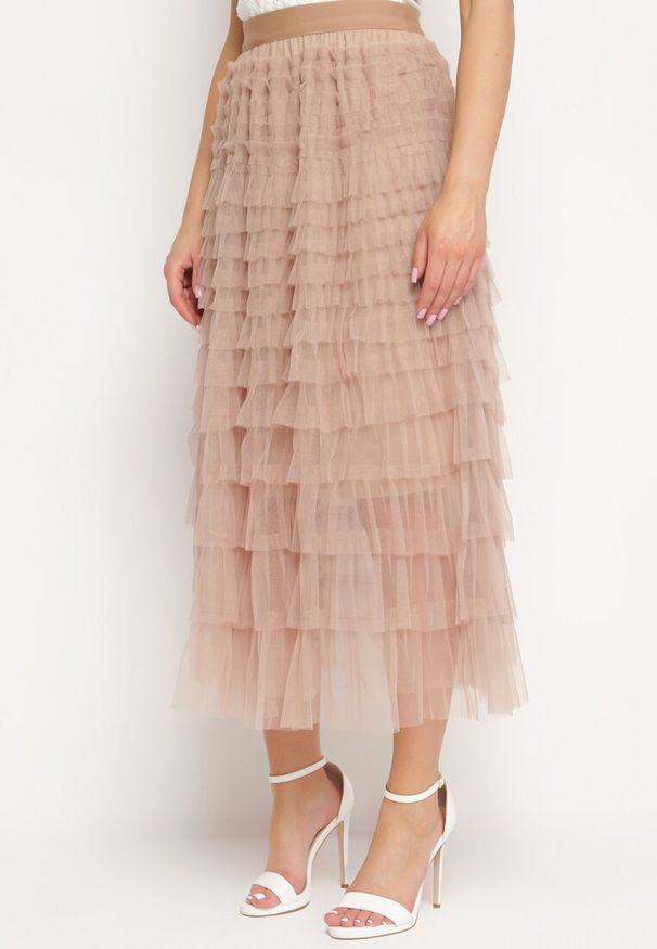 Born2be - Ciemnobeżowa Rozkloszowana Spódnica z Tiulowymi Falbankami i Gumką w Pasie Keleia. Kolor: brązowy, beżowy. Materiał: tiul