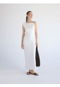 Reserved - Sukienka z ozdobnym detalem - złamana biel. Materiał: dzianina #1