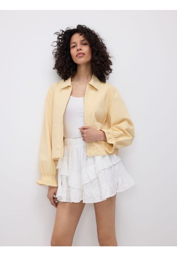 Reserved - Spódnica z ażurowymi wstawkami - złamana biel. Materiał: bawełna, tkanina. Wzór: ażurowy