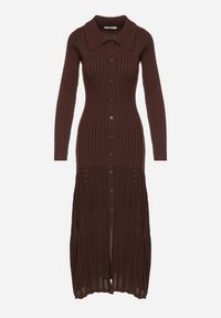 Born2be - Brązowa Wiskozowa Sukienka Sweterkowa z Guzikami i Kołnierzykiem Delarria. Okazja: na co dzień. Kolor: brązowy. Materiał: wiskoza. Styl: casual, elegancki, klasyczny. Długość: midi #5