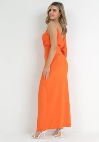 Born2be - Pomarańczowa Asymetryczna Sukienka Maxi na Jedno Ramię z Łańcuszkiem Przy Ramieniu Kesilli. Kolor: pomarańczowy. Typ sukienki: asymetryczne. Długość: maxi #5