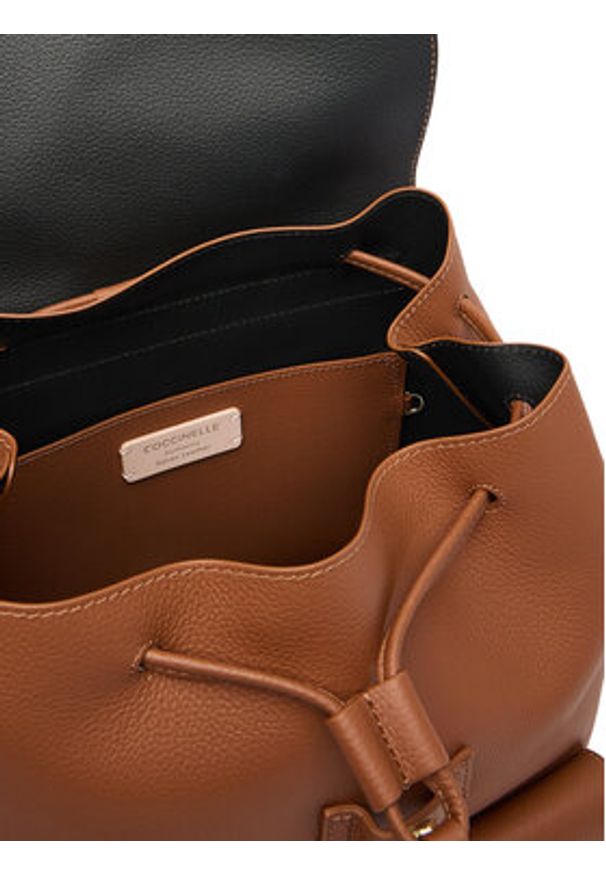 Coccinelle Plecak TOA Coccinellenikla E1 TOA 14 01 01 Brązowy. Kolor: brązowy. Materiał: skóra