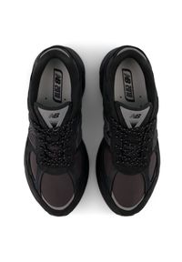 Buty unisex New Balance ABZORB U20109UZ – czarne. Kolor: czarny. Materiał: guma, zamsz. Szerokość cholewki: normalna. Sezon: lato. Sport: bieganie #5