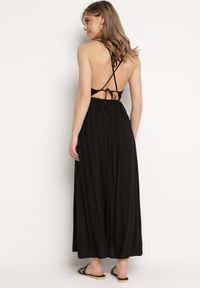 Born2be - Czarna Sukienka Wiskozowa Rozkloszowana z Wiązaniem na Szyi Frines. Okazja: na imprezę. Kolor: czarny. Materiał: wiskoza. Wzór: aplikacja. Sezon: lato. Typ sukienki: rozkloszowane. Styl: elegancki #6