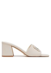 Guess Klapki Gals FLJGAS LEA03 Écru. Kolor: kremowy. Materiał: skóra #1