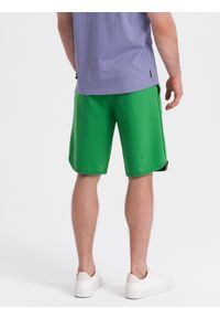 Ombre Clothing - Męskie szorty dresowe z zaokrągloną nogawką - zielone V4 OM-SRSK-0105 - XXL. Kolor: zielony. Materiał: dresówka. Wzór: ze splotem. Styl: sportowy #4
