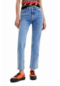 Desigual jeansy damskie high waist. Stan: podwyższony. Kolor: niebieski