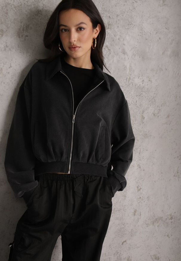 Renee - Czarna Bluza Bomberka z Bawełny Oversize Ozdobiona Kołnierzem Vimelles. Okazja: na co dzień. Kolor: czarny. Materiał: bawełna. Wzór: aplikacja. Styl: casual, elegancki