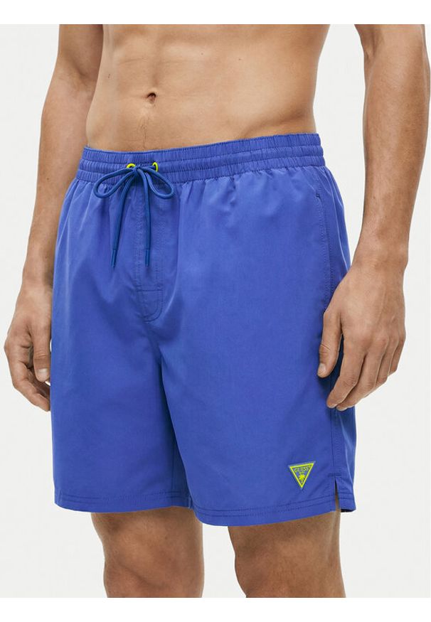 Guess Szorty kąpielowe F6GT24 WG282 MEDIUM Niebieski Regular Fit. Kolor: niebieski. Materiał: syntetyk