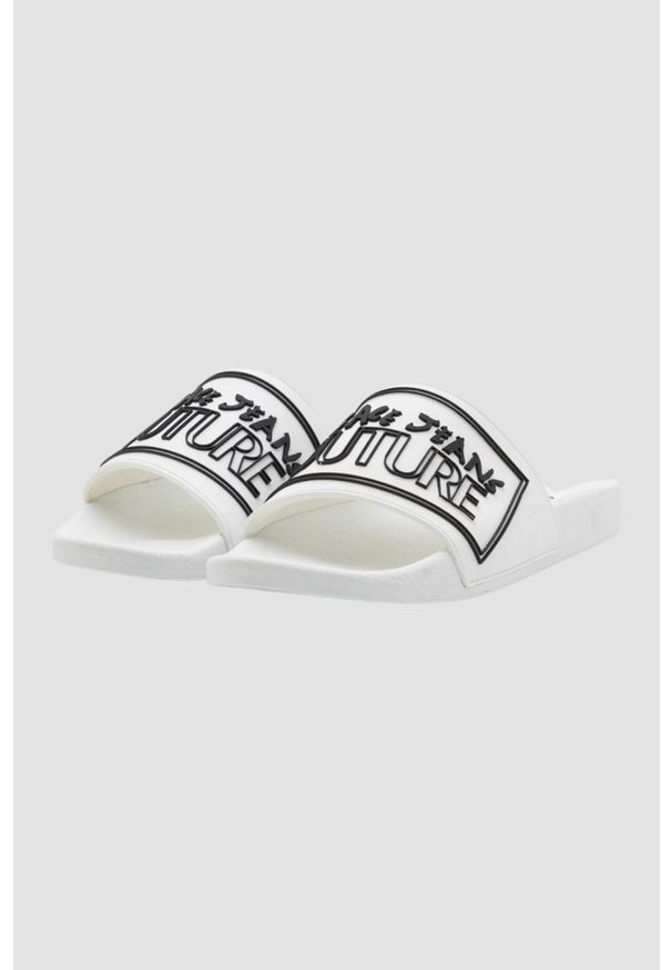 Versace Jeans Couture - VERSACE JEANS COUTURE Białe klapki Fondo Slide DIS. SQ3, Rozmiar 44. Kolor: biały