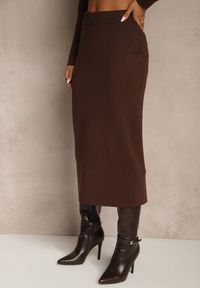 Renee - Brązowy Elegancki Komplet Garniturowy z Wiskozą Taliowana Marynarka i Spódnica Zaite. Kolor: brązowy. Materiał: wiskoza. Wzór: aplikacja #2