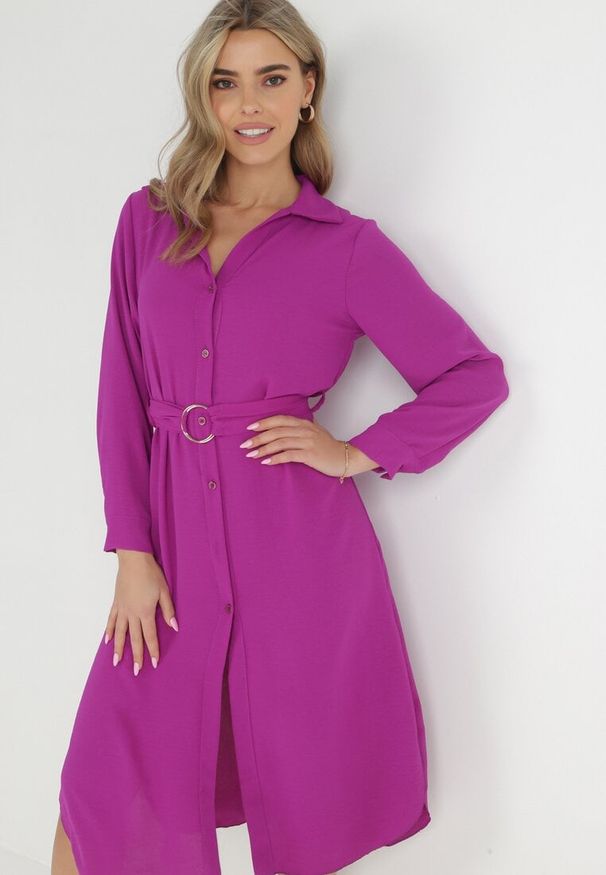 Born2be - Fioletowa Sukienka Koszulowa z Paskiem Alik. Kolor: fioletowy. Materiał: tkanina, materiał. Długość rękawa: długi rękaw. Wzór: gładki, jednolity. Typ sukienki: koszulowe. Długość: midi