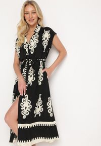 Born2be - Czarna Rozkloszowana Sukienka w Stylu Boho Zapinana na Guziki z Materiałowym Paskiem Inferi. Typ kołnierza: dekolt w serek. Kolor: czarny. Materiał: materiał. Długość rękawa: krótki rękaw. Styl: boho #6