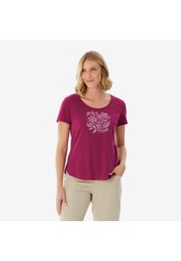 quechua - Koszulka turystyczna z krótkim rękawem damska Quechua NH500. Kolor: różowy, czerwony, wielokolorowy, fioletowy. Materiał: poliester, lyocell, bawełna, materiał. Długość rękawa: krótki rękaw. Długość: krótkie. Sport: turystyka piesza #1