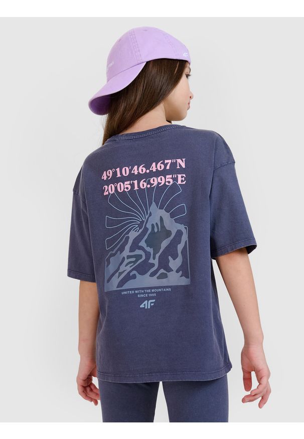 4f - 4F T-shirt oversize z nadrukiem dziewczęcy - szary 140 (9-10 lat). Okazja: na co dzień. Kolor: szary. Materiał: dzianina, bawełna, jersey. Długość rękawa: krótki rękaw. Długość: krótkie. Wzór: nadruk. Sezon: lato. Styl: klasyczny, sportowy, casual