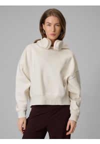 4f - 4F Bluza dresowa regular z kapturem damska - biała L. Okazja: na co dzień, do domu. Typ kołnierza: kaptur. Kolor: biały. Materiał: dresówka. Styl: casual #1