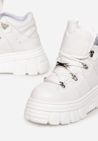 Born2be - Białe Sneakersy Ilathylia. Kolor: biały #3