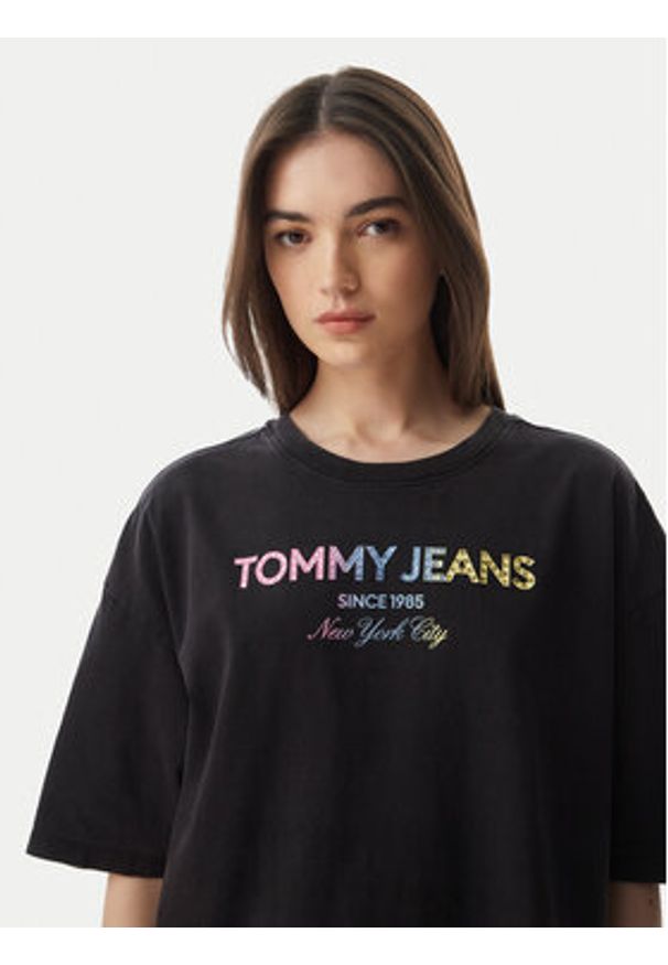 Tommy Jeans T-Shirt DW0DW22803 Czarny Oversize. Kolor: czarny. Materiał: bawełna