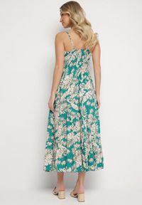 Born2be - Zielona Bawełniana Sukienka Rozkloszowana z Koronką w Tropikalny Wzór Alusela. Okazja: na co dzień. Typ kołnierza: dekolt w serek. Kolor: zielony. Materiał: bawełna, koronka. Długość rękawa: na ramiączkach. Wzór: koronka. Typ sukienki: rozkloszowane. Styl: casual, elegancki #3