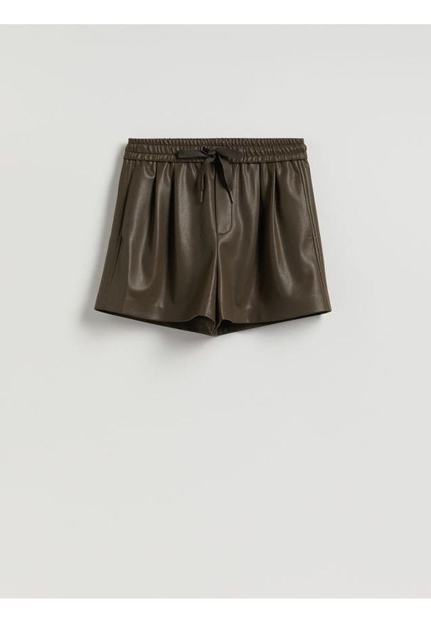 Reserved - Szorty z imitacji skóry - brązowy. Kolor: brązowy. Materiał: skóra