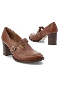 Brązowe Półbuty Armodo Eleganckie Obuwie Damskie. Okazja: na spotkanie biznesowe, do pracy. Zapięcie: pasek. Kolor: brązowy. Materiał: skóra. Obcas: na obcasie. Styl: elegancki. Wysokość obcasa: średni #5