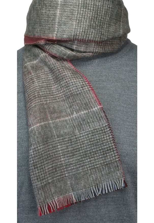 V. Fraas - Szalik Miękki, Czerwono-Szary Dwustronny w Kratkę, Firmy V.Fraas -Cashmink- Elegancki, Męski. Kolor: czerwony. Materiał: poliakryl, wełna, tkanina, materiał, syntetyk. Wzór: kratka. Sezon: lato. Styl: elegancki