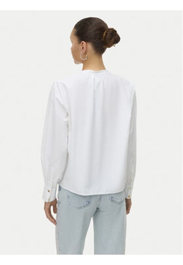Vero Moda Bluzka Fanni 10336937 Biały Loose Fit. Kolor: biały. Materiał: bawełna