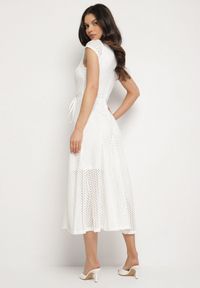 Born2be - Biała Rozkloszowana Sukienka z Ażurowym Wzorem i Paskiem Galindella. Kolor: biały. Wzór: ażurowy. Styl: klasyczny #7