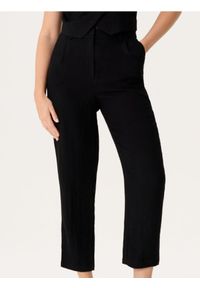 Sinsay - Eleganckie spodnie z zakładkami - czarny. Kolor: czarny. Styl: elegancki #1