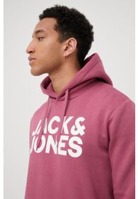 Jack & Jones bluza męska kolor różowy z kapturem z nadrukiem. Okazja: na co dzień. Typ kołnierza: kaptur. Kolor: różowy. Materiał: dzianina. Wzór: nadruk. Styl: casual