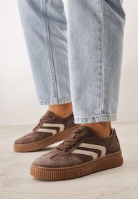 Renee - Ciemnobrązowe Sneakersy Retro Tenisówki z Naturalnego Zamszu ze Skórzaną Wkładką Beralene. Kolor: brązowy. Materiał: zamsz, skóra #9