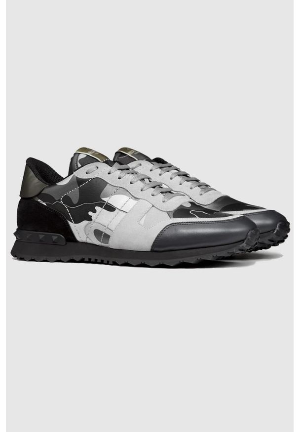 Valentino Garavani - VALENTINO GARAVANI Sneakersy rockrunner w szarym kamuflażu, Rozmiar 45. Zapięcie: pasek. Kolor: szary
