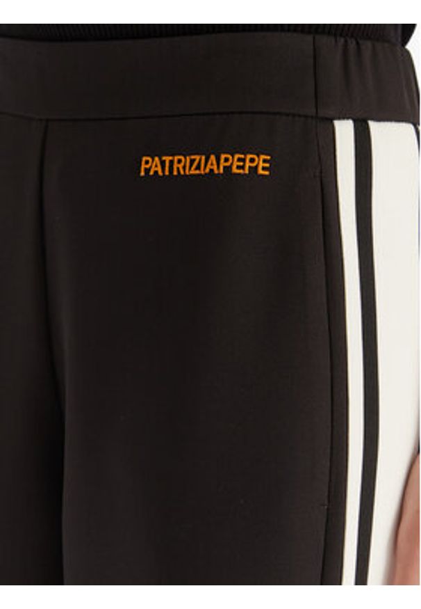 Patrizia Pepe Spodnie dresowe 2P1716/A664-K103 Czarny Regular Fit. Kolor: czarny. Materiał: syntetyk