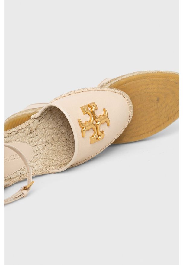 Tory Burch espadryle skórzane Eleanor Dorsay kolor beżowy. Nosek buta: okrągły. Zapięcie: klamry. Kolor: beżowy. Materiał: skóra. Obcas: na obcasie. Wysokość obcasa: niski