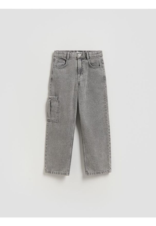 Reserved - Jeansy straight fit - jasnoszary. Kolor: szary