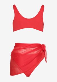 Born2be - Czerwone Bikini Biustonosz z Odpinanym Kwiatem 3D Majtki Typu Figi i Siateczkowe Pareo Folane. Kolor: czerwony. Wzór: kwiaty #3