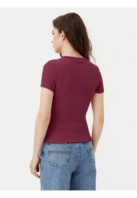Tommy Jeans T-Shirt Badge DW0DW17881 Bordowy Slim Fit. Kolor: czerwony. Materiał: bawełna