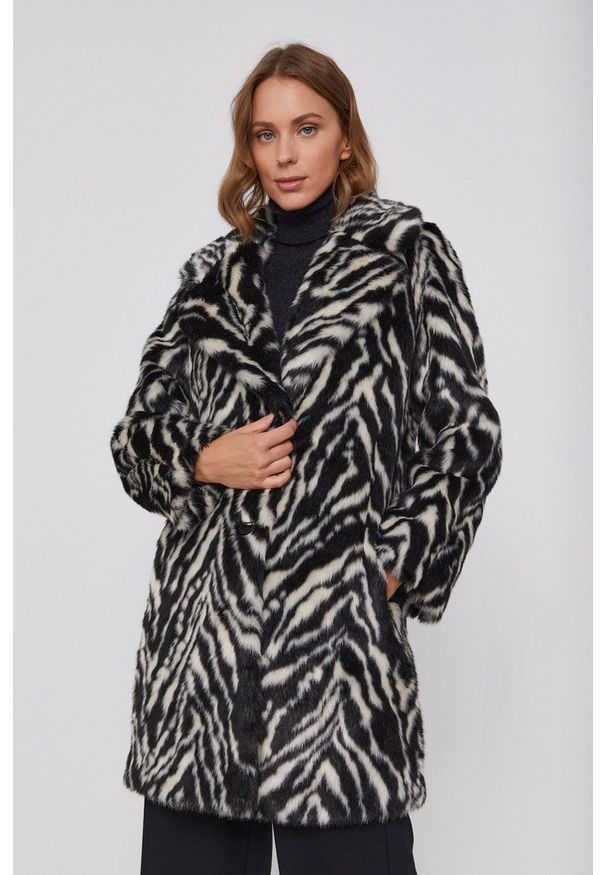 Pennyblack - Płaszcz. Okazja: na co dzień. Kolor: czarny. Materiał: materiał. Długość rękawa: raglanowy rękaw. Styl: klasyczny, casual